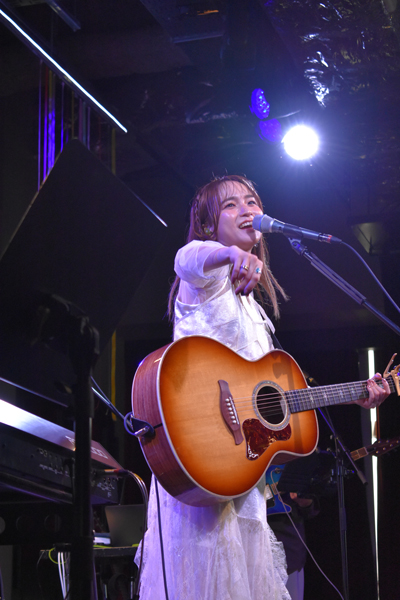 Leola『Leola Live Chase The Sun～10th Anniversary～』＜オフィシャルレポート＞