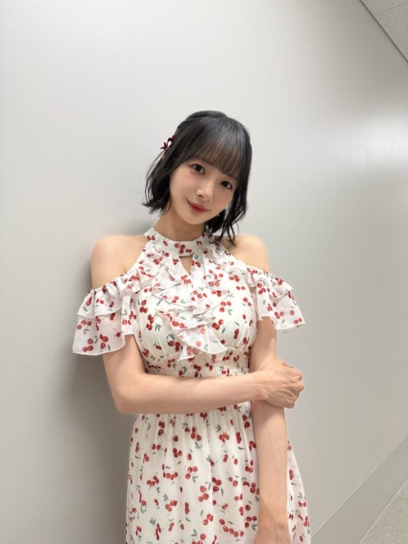 岡田紗佳、可愛いに全振り！甘めワンピースでファン悩殺！