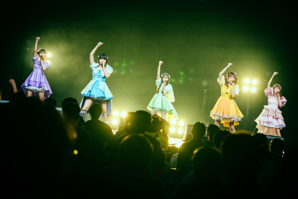 【ライブレポート】KiSS KiSS、甘く弾けるステージでZepp Shinjukuを染める！〈JAPAN IDOL SUPER LIVE 2026〉
