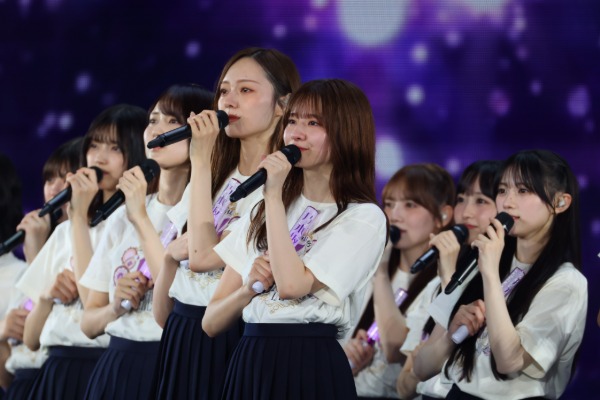 乃木坂46、満員の東京ドームで14回目の誕生日をお祝い!過去と未来を繋ぐ、乃木坂46の歴史を辿るバスラDAY1&DAY2ライブレポートが到着!