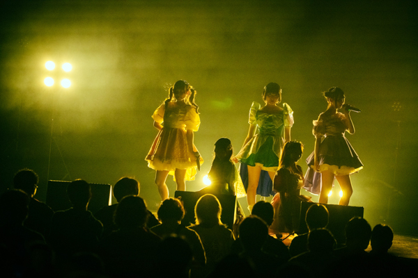 【ライブレポート】KiSS KiSS、甘く弾けるステージでZepp Shinjukuを染める！〈JAPAN IDOL SUPER LIVE 2026〉