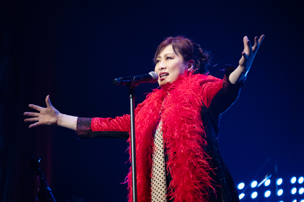 渡辺美里が21年ぶりに西武ドーム（ベルーナドーム）ライブ開催を発表！デビュー40周年ツアーファイナルでサプライズ！