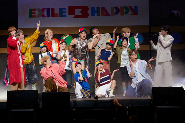 EXILE B HAPPY、新体制初の単独ライブで全18曲披露!小島よしおがサプライズ登場