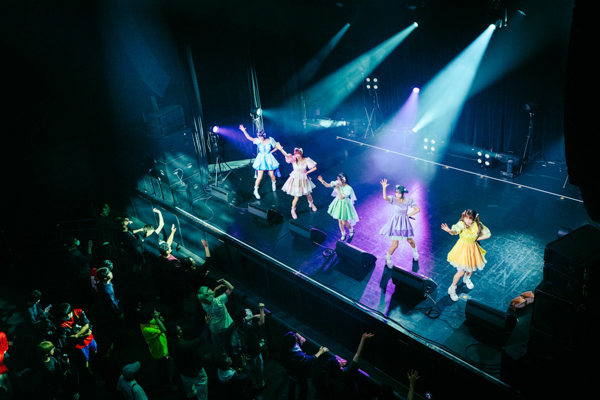 【ライブレポート】KiSS KiSS、甘く弾けるステージでZepp Shinjukuを染める！〈JAPAN IDOL SUPER LIVE 2026〉