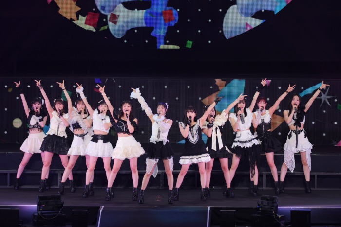 NMB48 上西怜、黒水着で魅せる“大人れーちゃん”ショットに歓喜の声