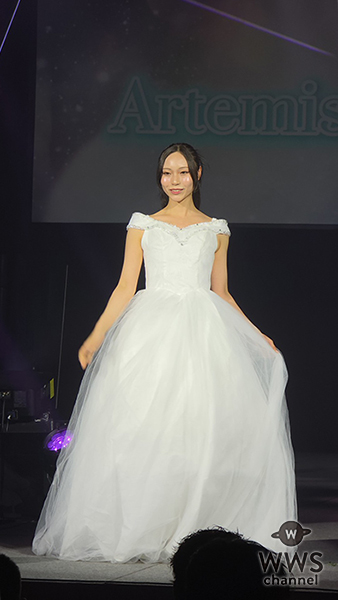 元NGT48・川越紗彩、人生初のランウェイをウェディングドレスで披露！ ＜TOKYO CROSSROADS 2026＞