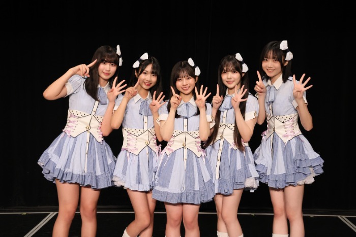 SKE48、14期生5名を初お披露目！初ステージで「パレオはエメラルド