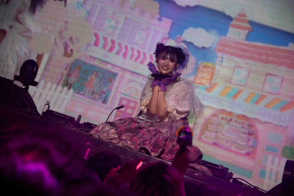 新井ひとみ、第二章の幕開けを高らかに宣言！「これからも歌を歌い続けます！」SEL OCTAGON TOKYOでのライブで新たな一歩！