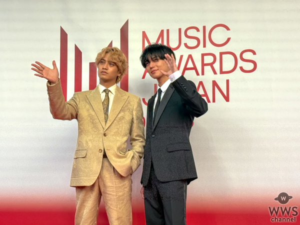 King ＆ Prince、大歓声に煽られレッドカーペットに登場！〈MUSIC AWARDS JAPAN 2026〉