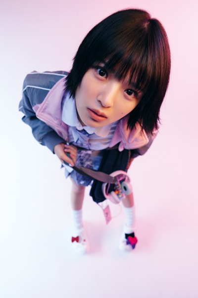 つばきファクトリー豫風瑠乃、ファースト写真集「RUNO」発売！松岡茉優が責任編集