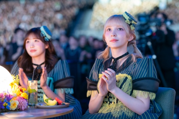 FRUITS ZIPPERがキュートな振付と弾ける歌声で会場を笑顔に染める多幸感あふれるライブパフォーマンス！＜Mrs. GREEN APPLE presents『CEREMONY』＞