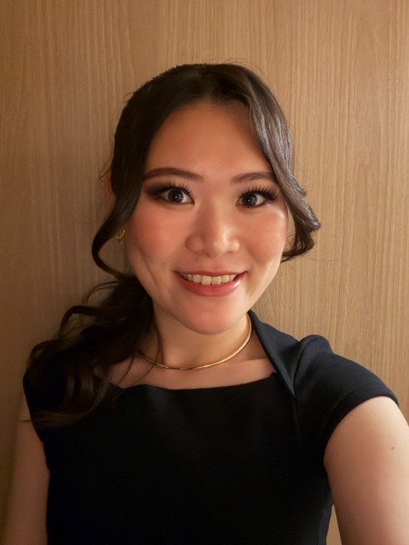 2026ミスユニバースジャパン・和歌山代表　岡村真希さん、ドレス衣装で思いを語る