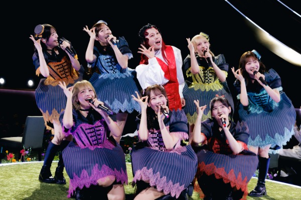FRUITS ZIPPERがキュートな振付と弾ける歌声で会場を笑顔に染める多幸感あふれるライブパフォーマンス！＜Mrs. GREEN APPLE presents『CEREMONY』＞
