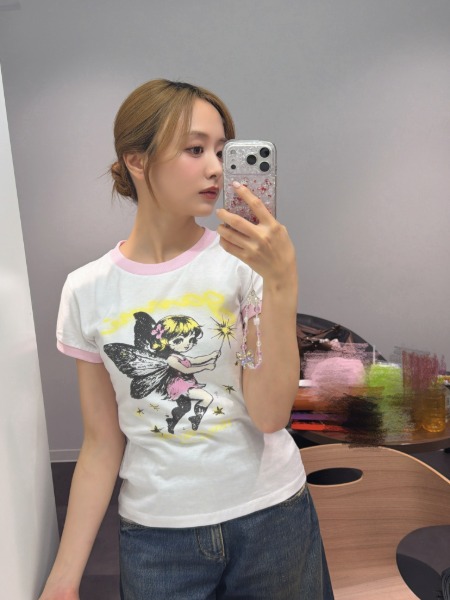 森香澄、金髪×メガネで雰囲気ガラリ！ラフなTシャツ姿に「眼鏡は反則」「なんちゅうかわいさ」の声