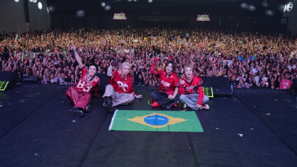 WOLF HOWL HARMONY、ブラジル初ライブで1万8000人が熱狂