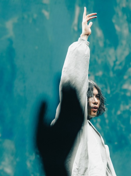 米津玄師、全国6都市14公演のアリーナツアー「GHOST」開催へ　チケット一般販売が決定