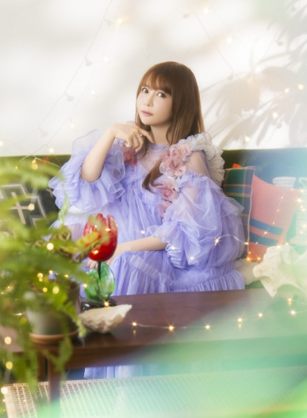 中川翔子、歌手デビュー20周年！新曲「Twilight Magic」配信＆アニメコラボMV公開