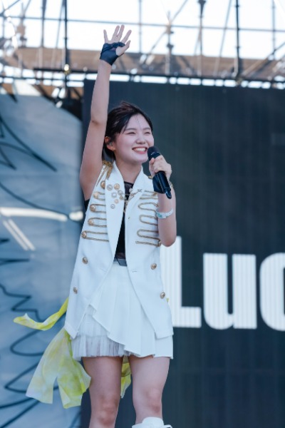 【ライブレポート】アンジュルム、夏フェスの追い風を味方に WING STAGEを祝祭空間へ＜LuckyFes’26＞