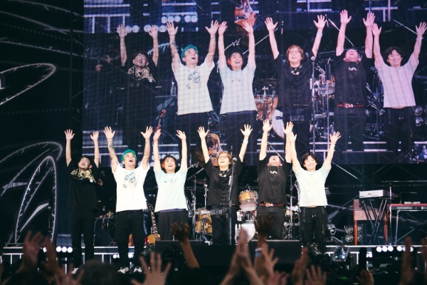 高橋優、デビュー15周年ツアー全31公演を完走！日本武道館で新曲「鐘の音が聴こえるか」初披露