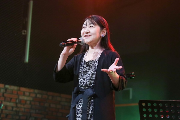 【ライブレポート】Ako、話題のオリジナル曲で魅せた温かな幕開け＜WWS FESTIVAL vol.2＞