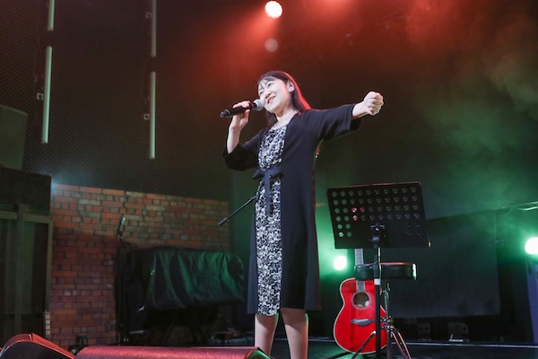 【ライブレポート】Ako、話題のオリジナル曲で魅せた温かな幕開け＜WWS FESTIVAL vol.2＞