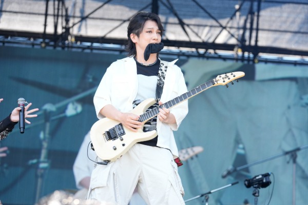 ゴールデンボンバー<LuckyFes’26>(※提供画像)