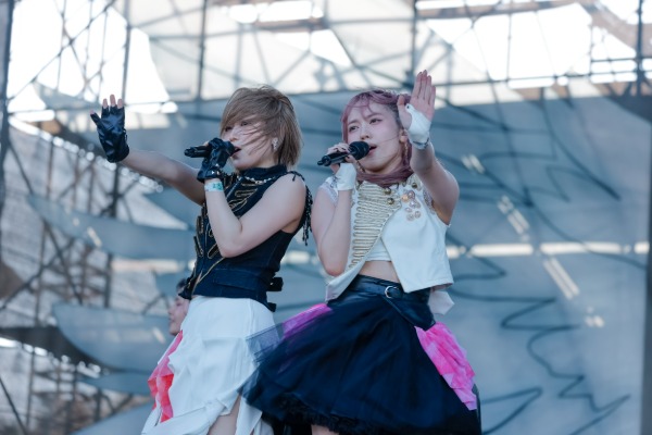 【ライブレポート】アンジュルム、夏フェスの追い風を味方に WING STAGEを祝祭空間へ＜LuckyFes’26＞