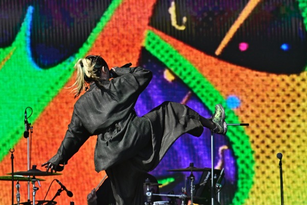 【ライブレポート】Chevon、RAINBOW STAGEで鳴らした限界突破のロック!<LuckyFes’26>