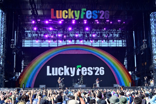 【ライブレポート】Chevon、RAINBOW STAGEで鳴らした限界突破のロック!<LuckyFes’26>