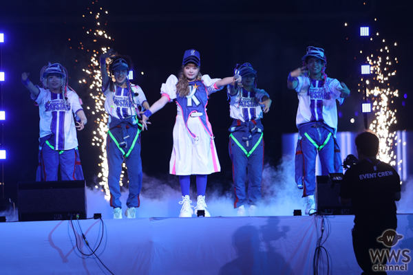 きゃりーぱみゅぱみゅ<BLUE☆LIGHT LIVE>(C)WWSチャンネル