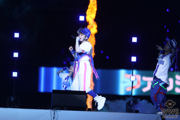 きゃりーぱみゅぱみゅ<BLUE☆LIGHT LIVE>(C)WWSチャンネル